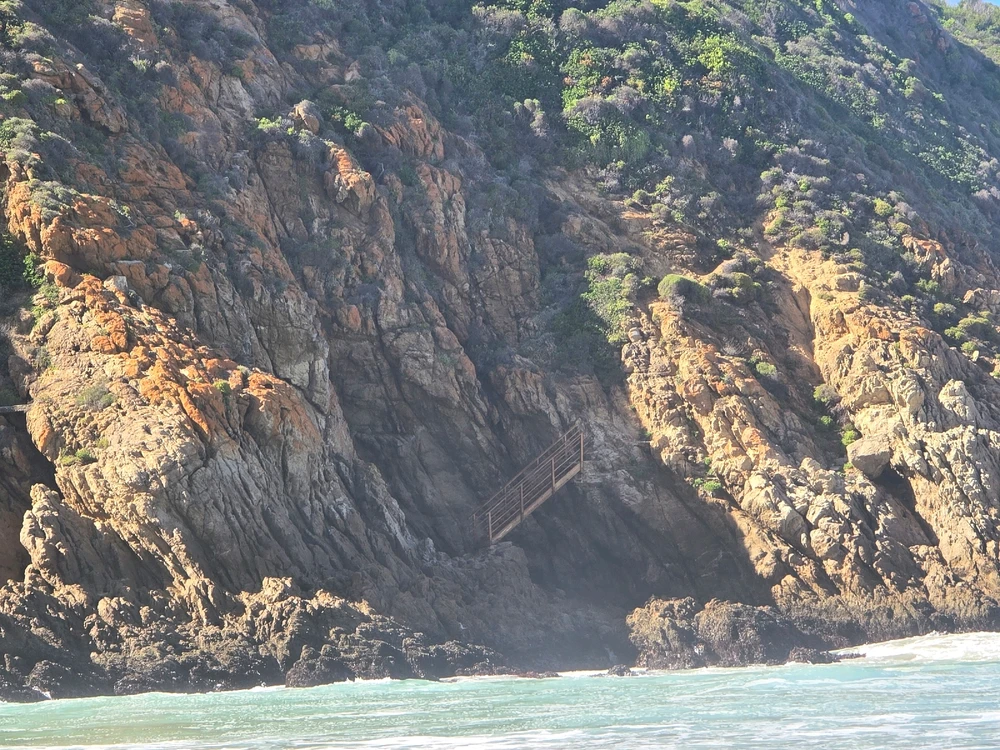GIF uploaded by Titanium