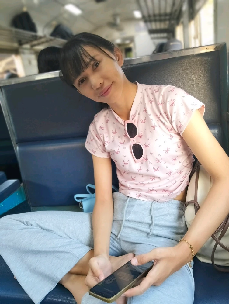 GIF อัปโหลดโดย Linly thai woman