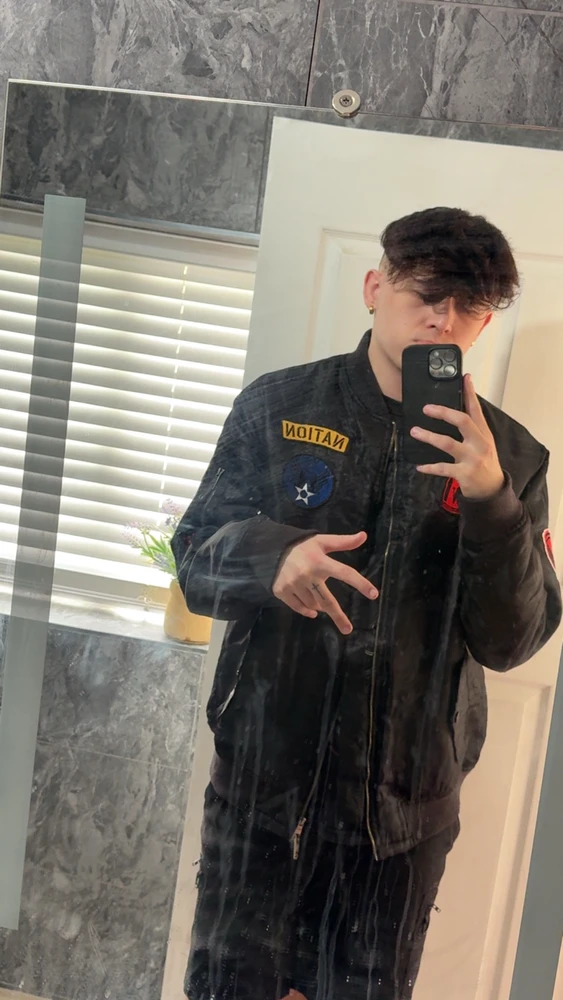 GIF uploaded by Henry