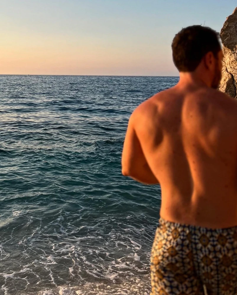 GIF uploaded by Niklas Anderson