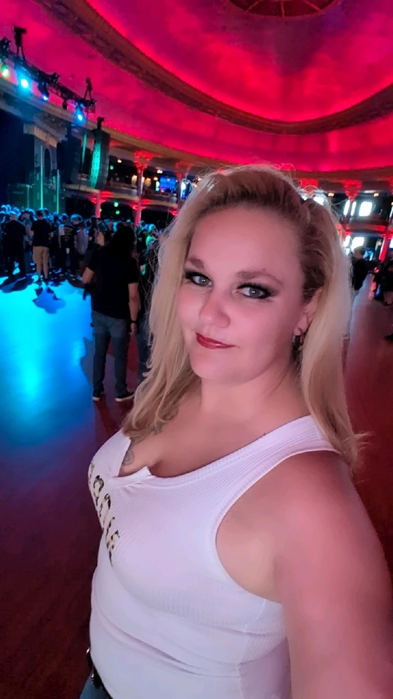 GIF uploaded by Carrie