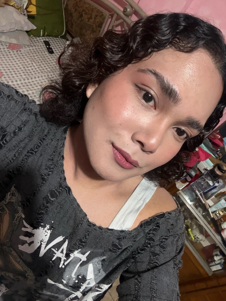 GIF တင်သူ - Ji