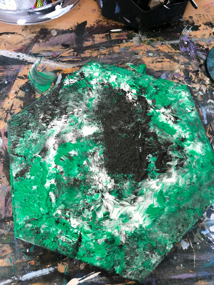 GIF uploaded by Luzi