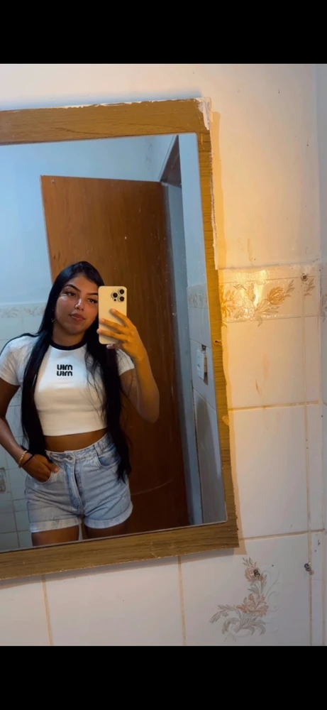 GIF uploaded by Raianny Karolina
