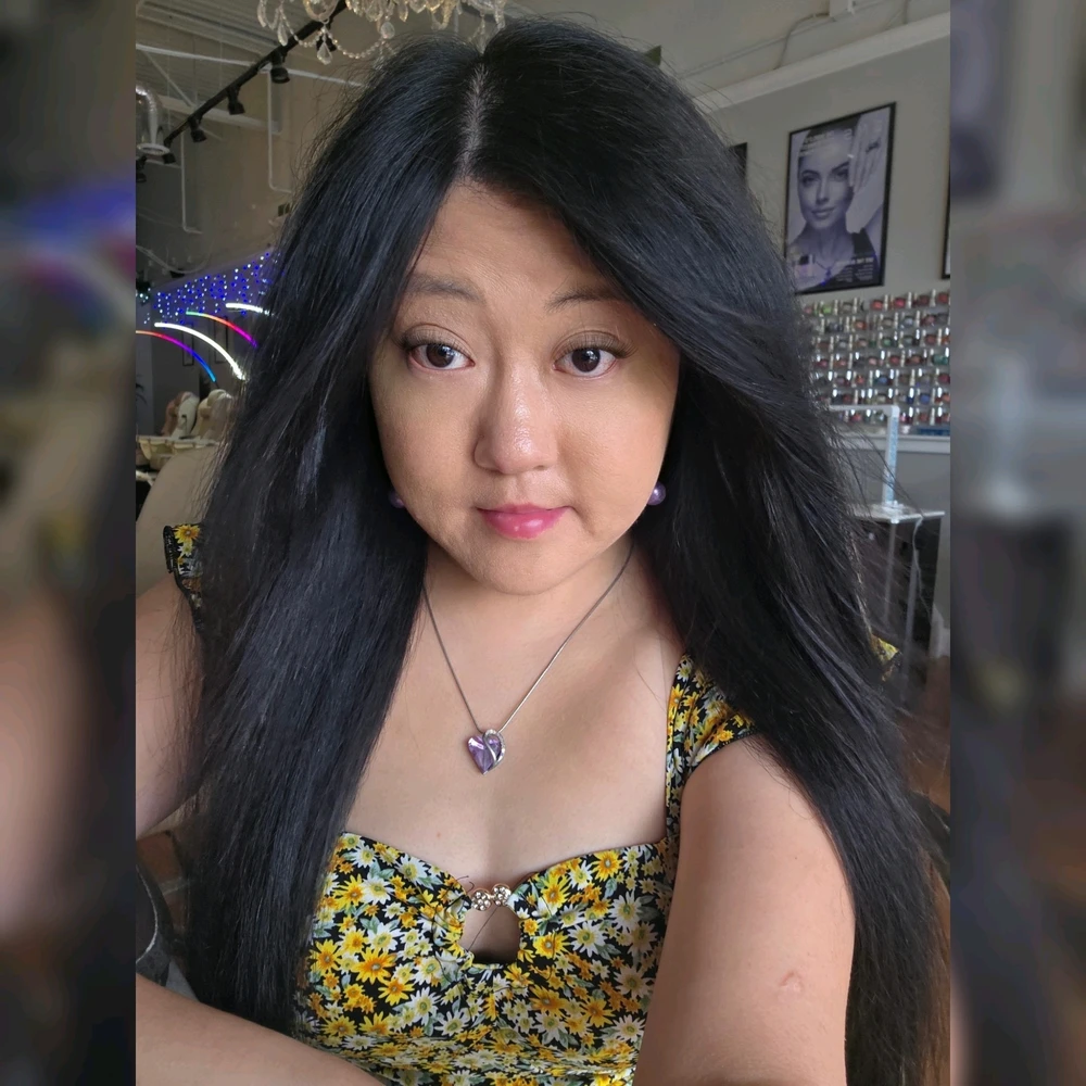 GIF uploaded by Nicole: Vinh Thuy Le