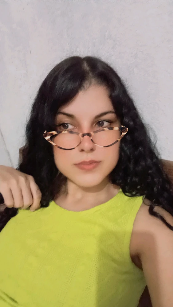 GIF uploaded by Bella