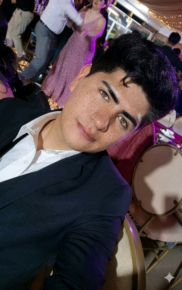 GIF uploaded by Atzin