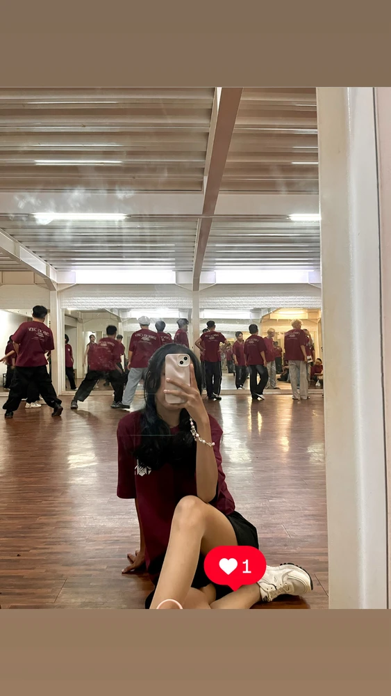 GIF uploaded by Fira