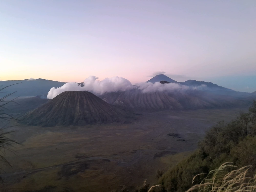Mounth bromo, mounth bathok and mounth semeru