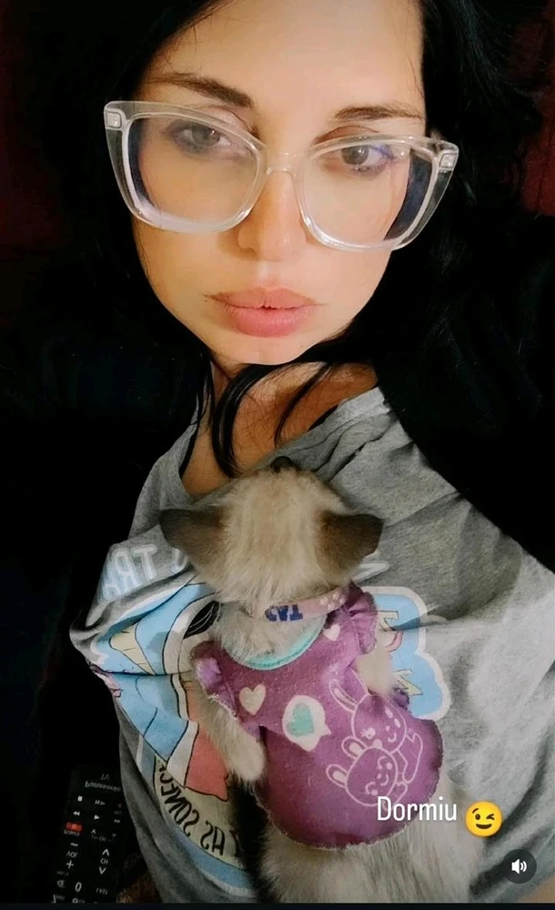 GIF diunggah oleh Paula