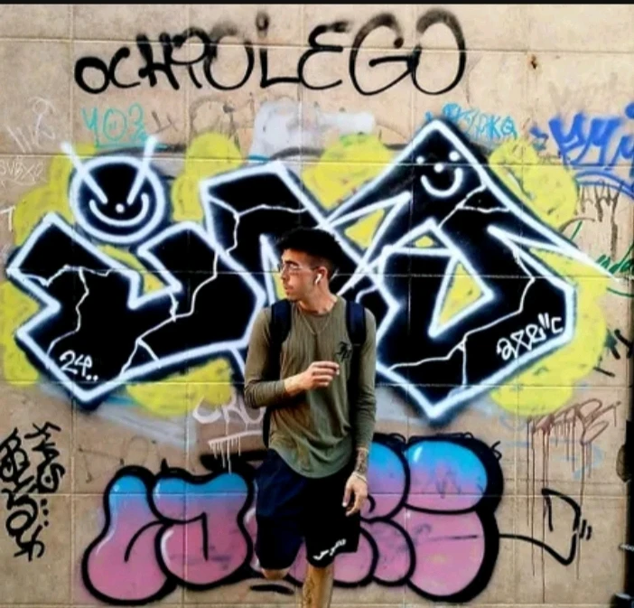 GIF uploaded by Casado
