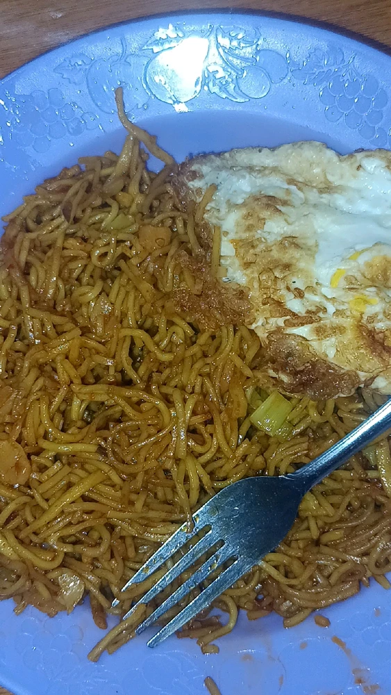 GIF diunggah oleh Dinara