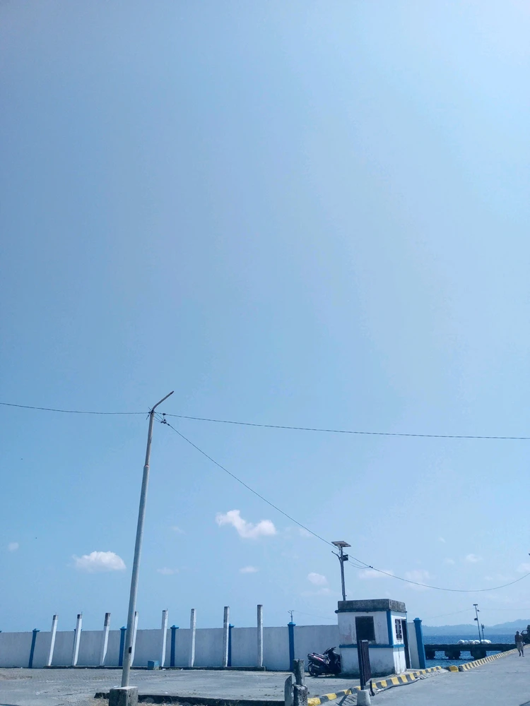 GIF uploaded by Dolly