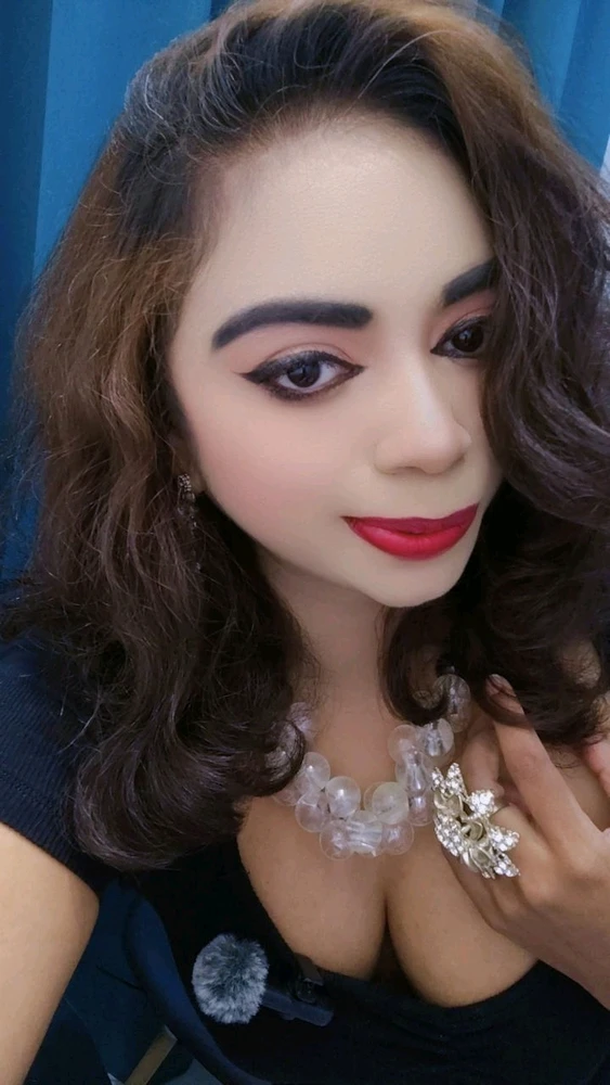 GIF uploaded by Soniya