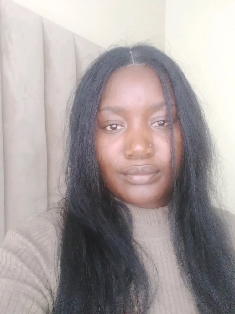GIF uploaded by Evelin