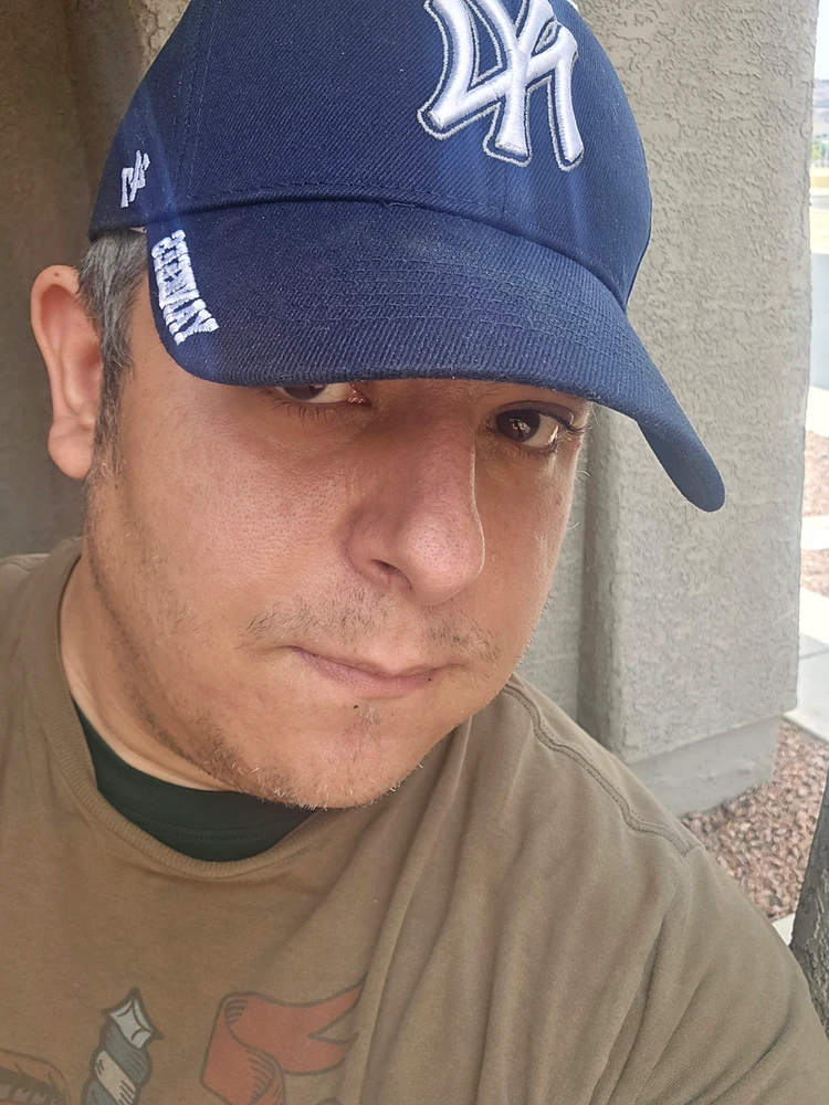 GIF uploaded by Victor
