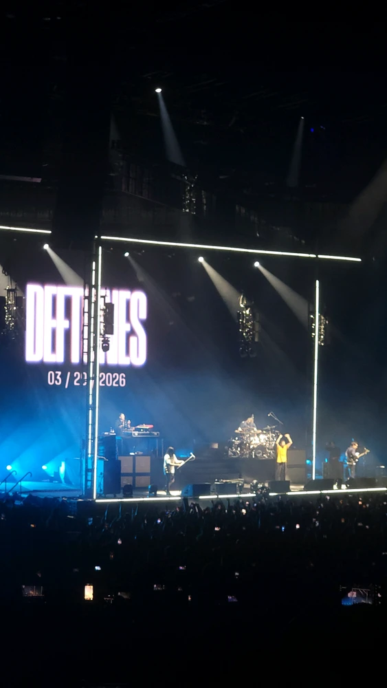 GIF uploaded by Adrían