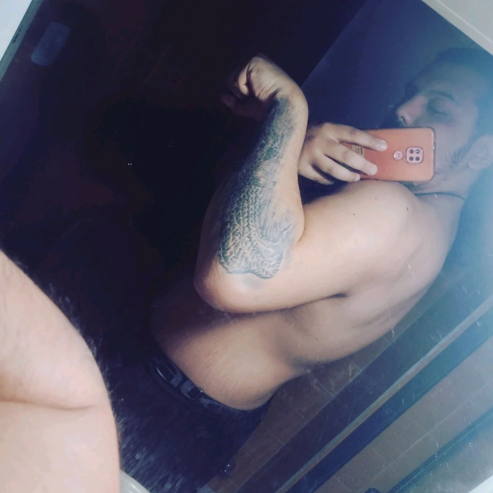 GIF uploaded by Negro