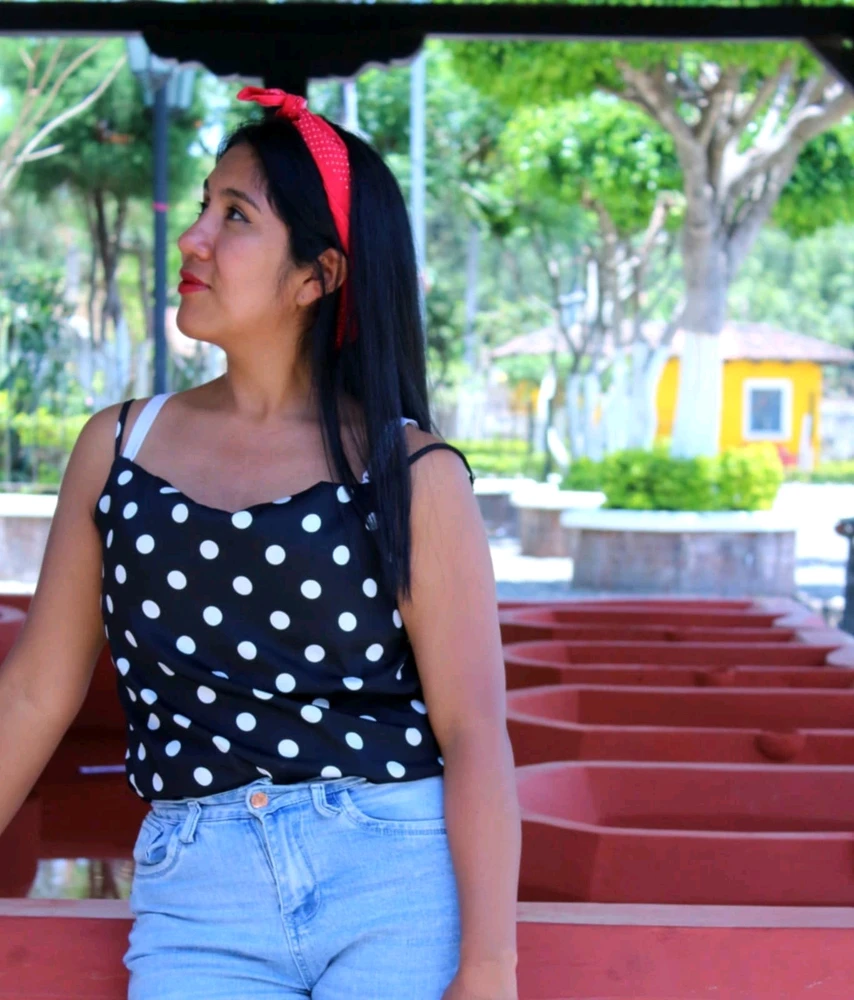 GIF na in-upload ni Victoria