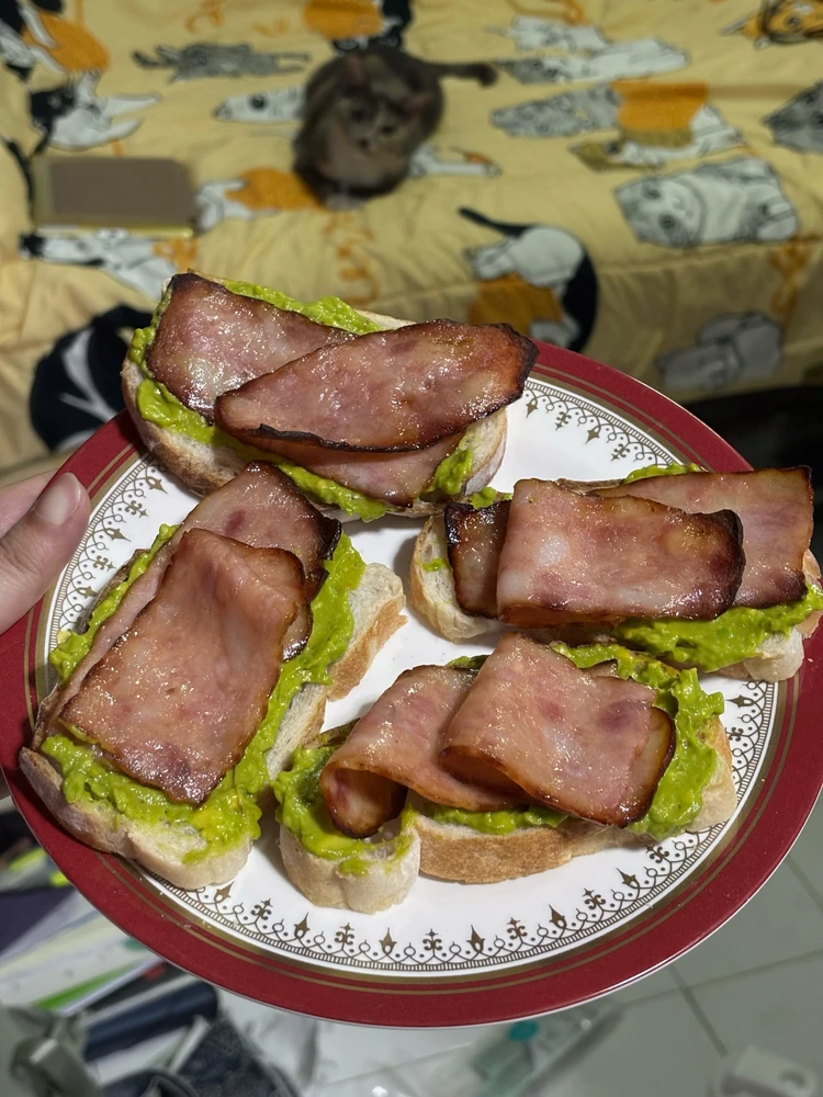 GIF uploaded by Pat♡