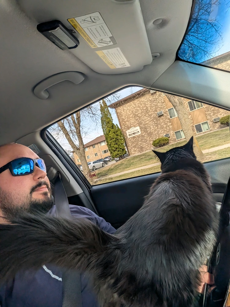 Image uploaded by Deovandski