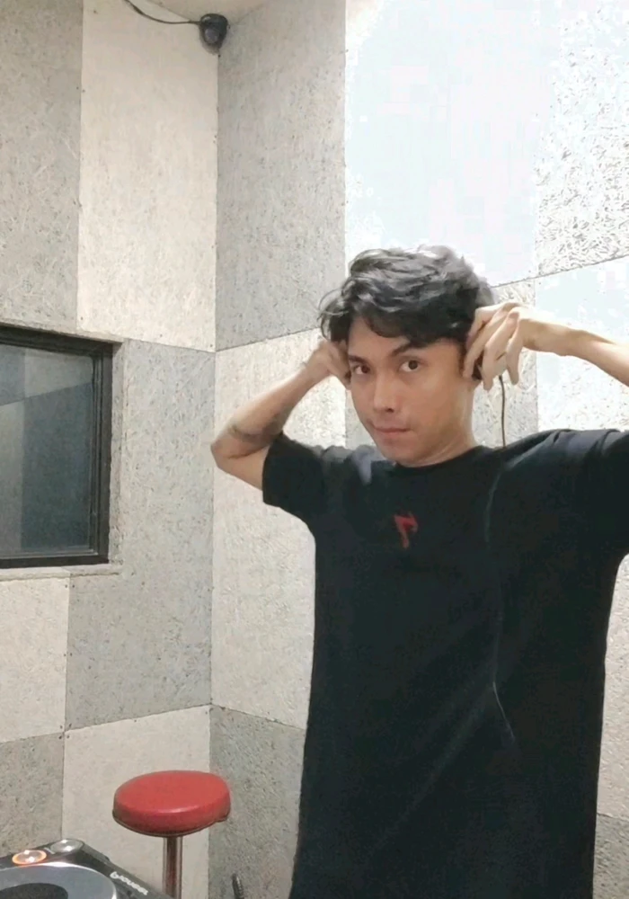 GIF uploaded by Nav