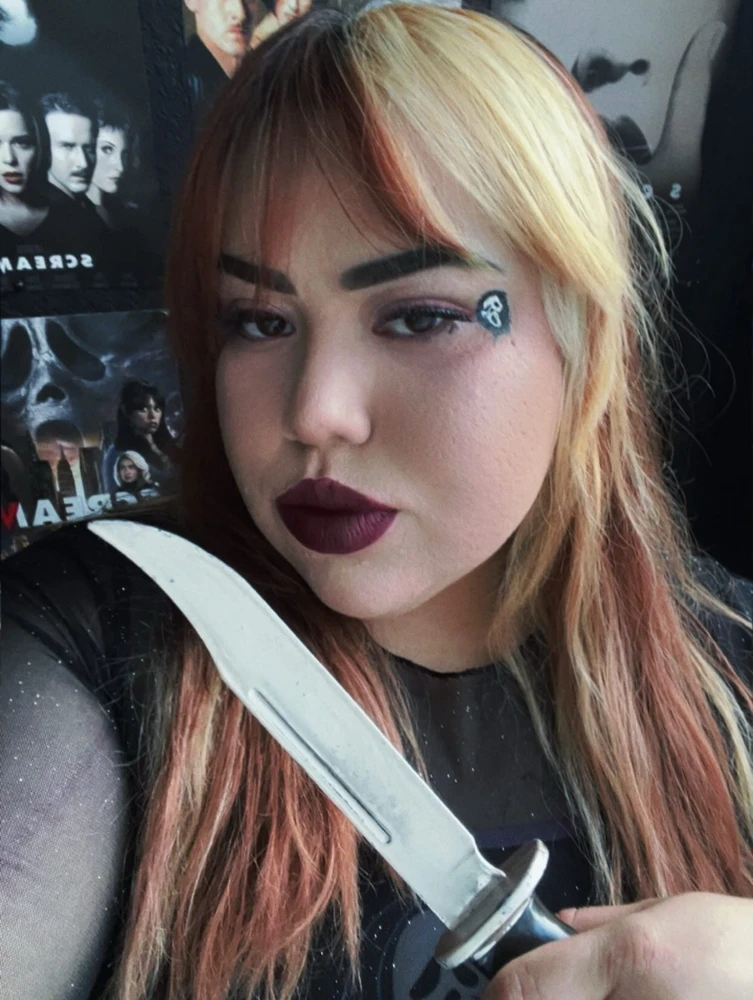 GIF uploaded by Arely