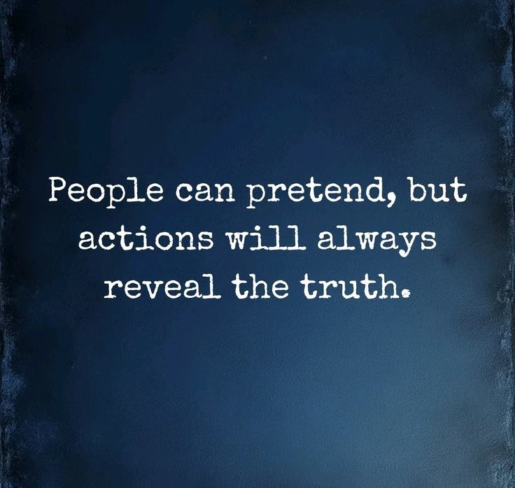 GIF uploaded by 𝑨𝒏𝒆𝒆𝒍..