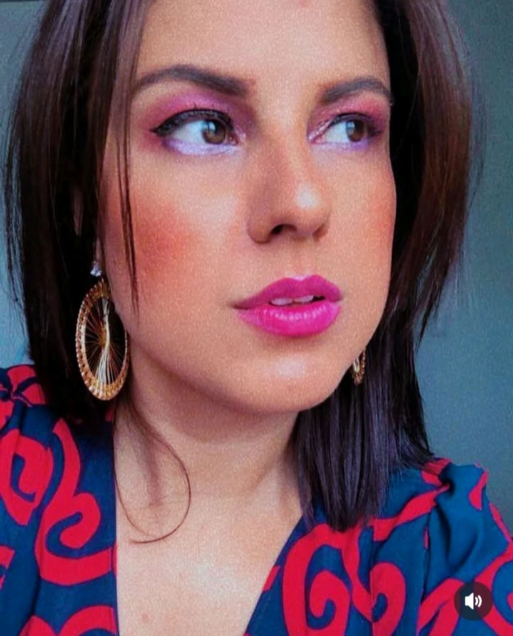 GIF uploaded by Bella