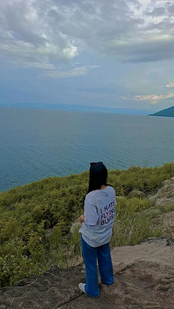 GIF uploaded by Tari Hsb
