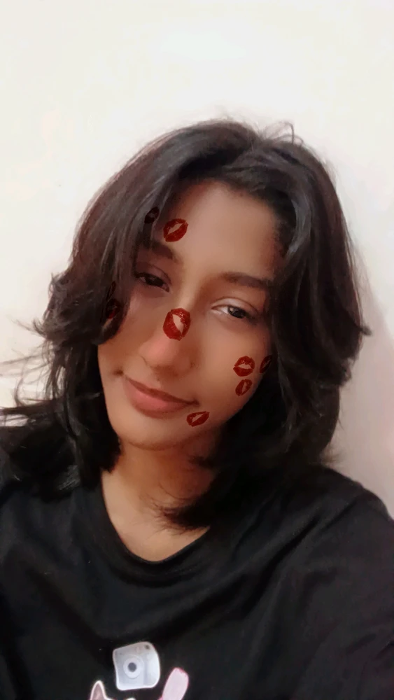 GIF uploaded by Hana