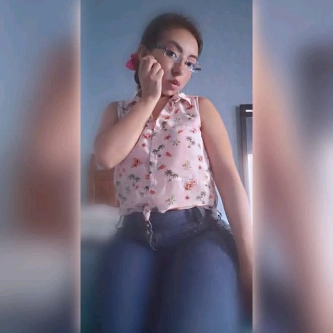 GIF uploaded by Mariana