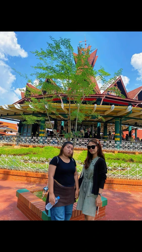 GIF uploaded by nayaa