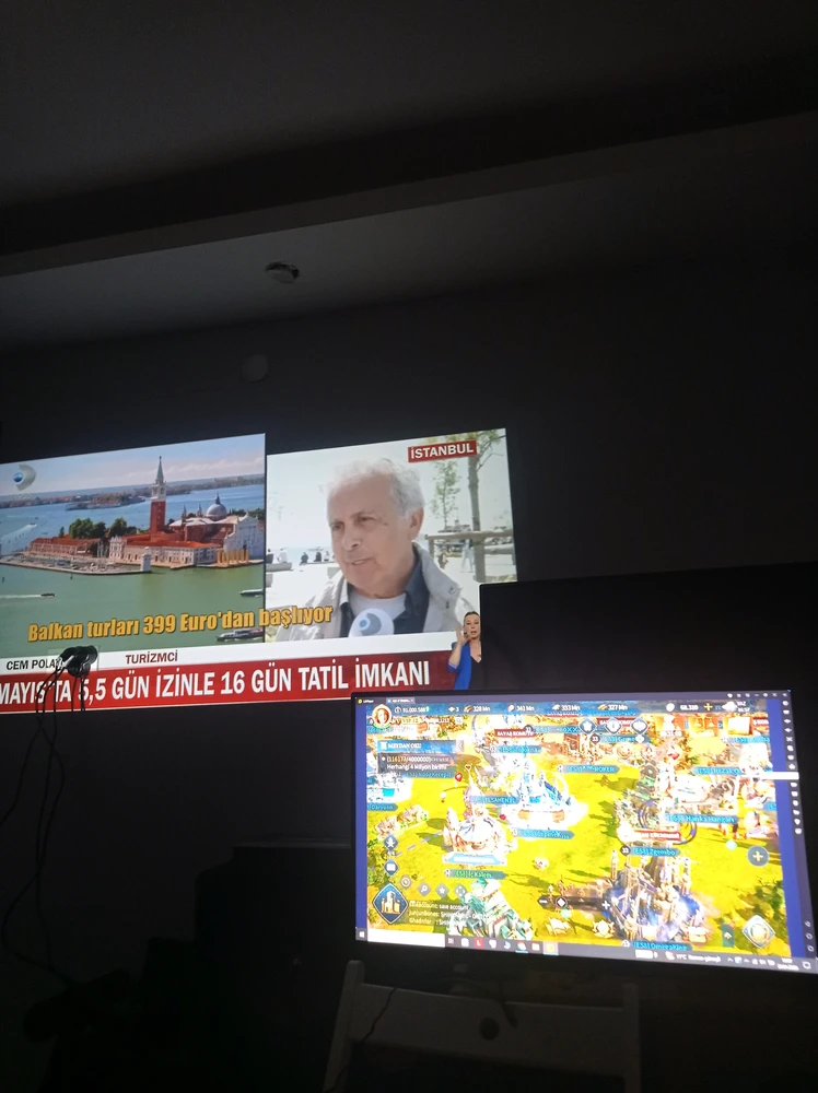 GIF uploaded by HAKAN