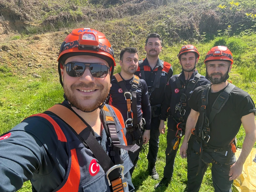 GIF uploaded by Şahin
