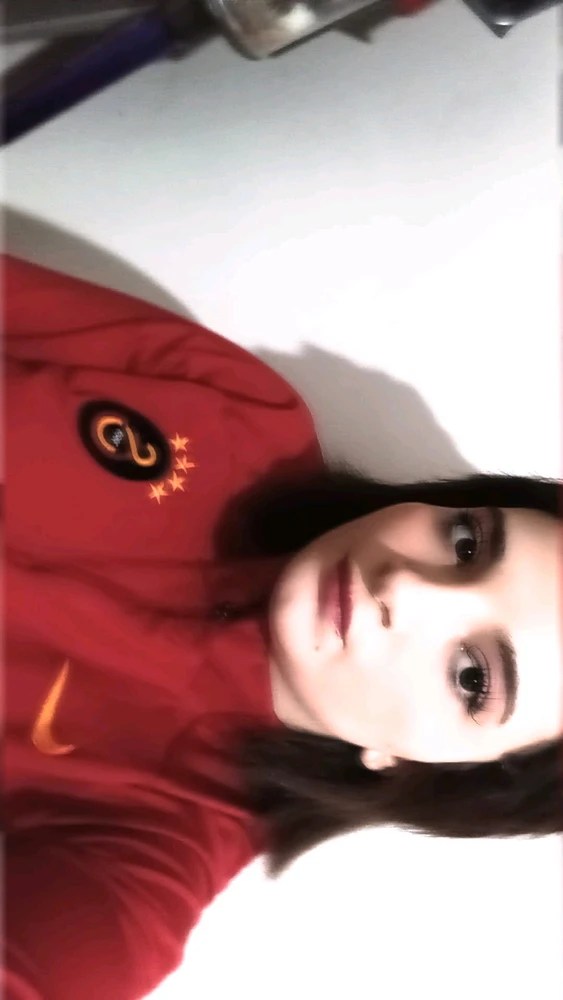 GIF uploaded by Nur