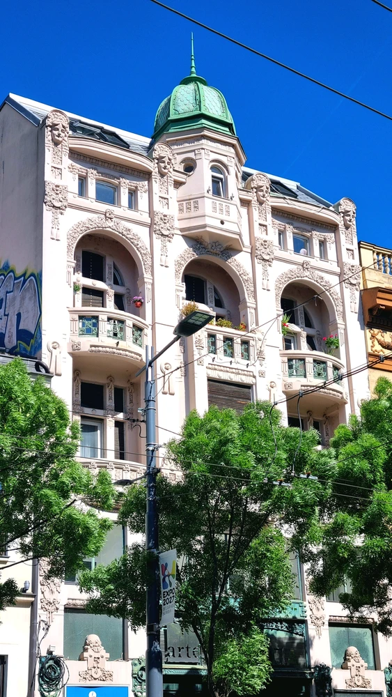Immaġni mtellgħa minn Mila