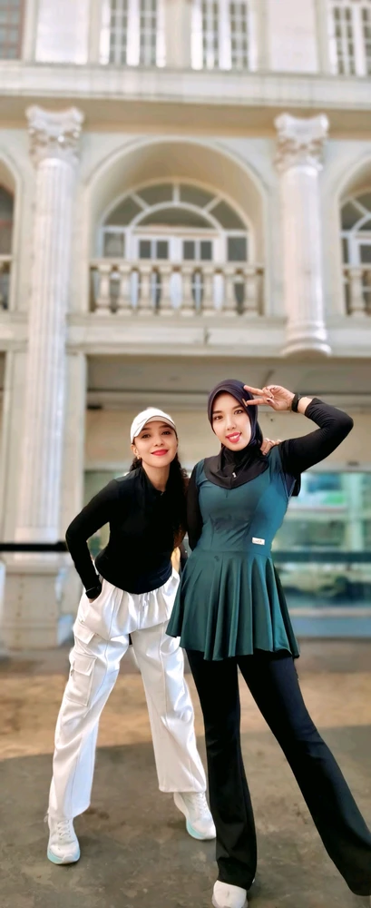GIF uploaded by Va