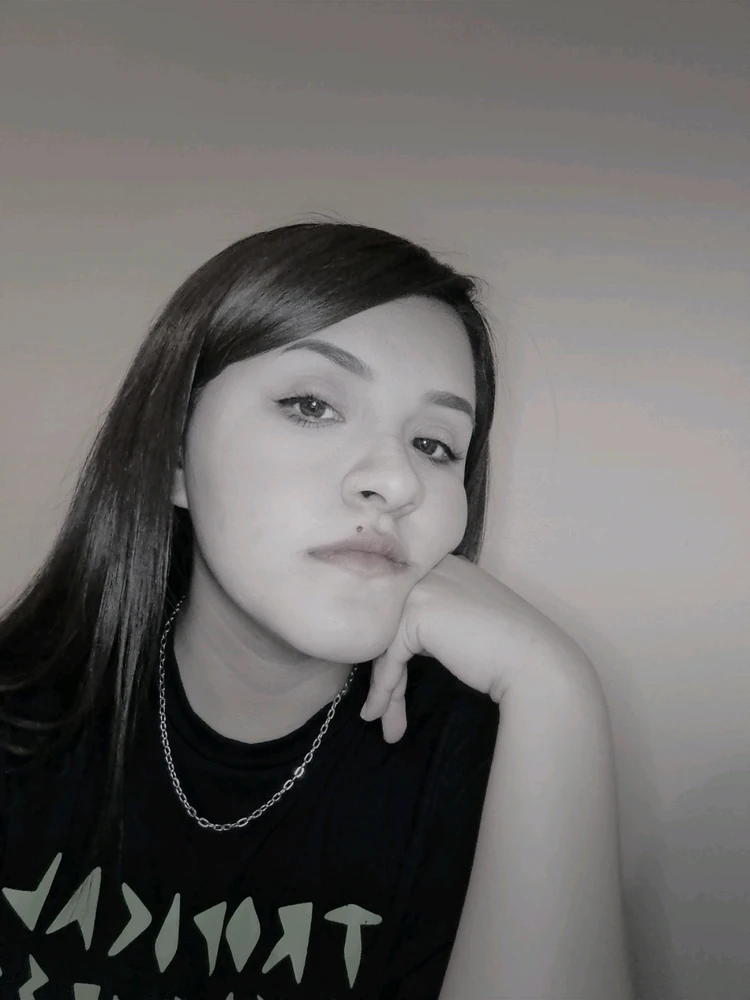 GIF uploaded by Danna