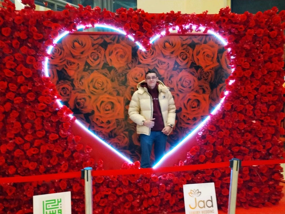 GIF uploaded by Mohamed