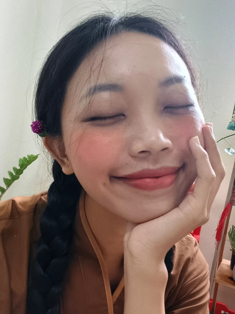 GIF yaikidwa ndi Hieu