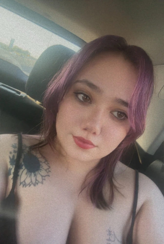 GIF uploaded by Desiree