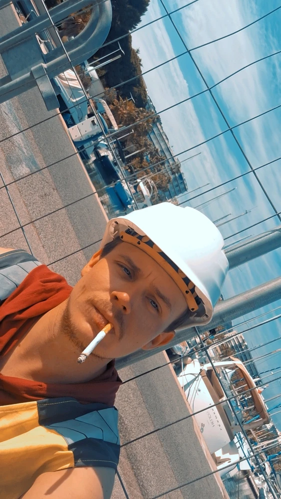 GIF hochgeladen von Moe