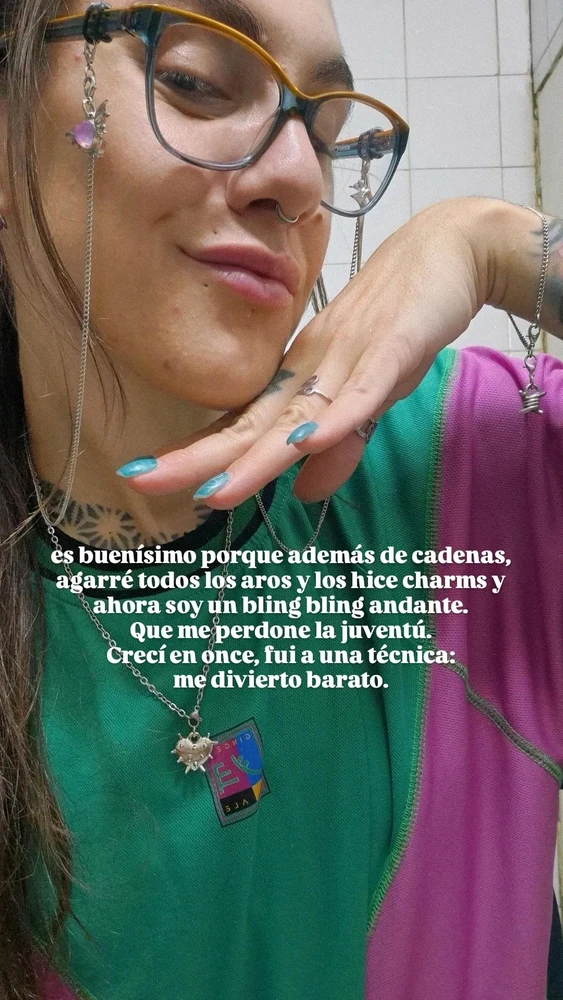 GIF tso los ntawm Ant
