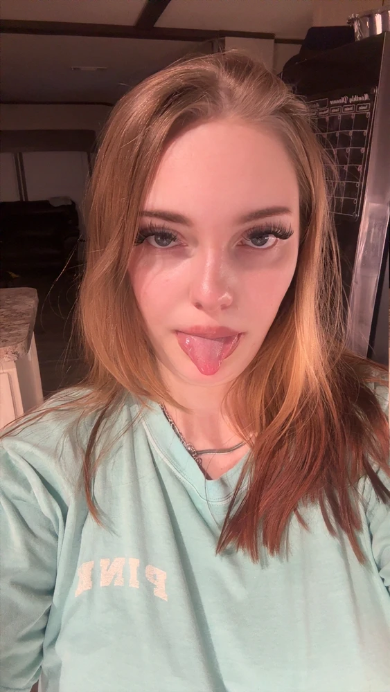 GIF uploaded by Anastazia