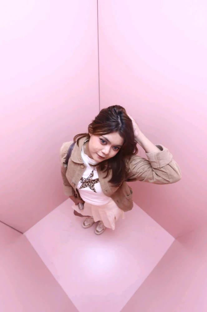 GIF diunggah oleh Aprill