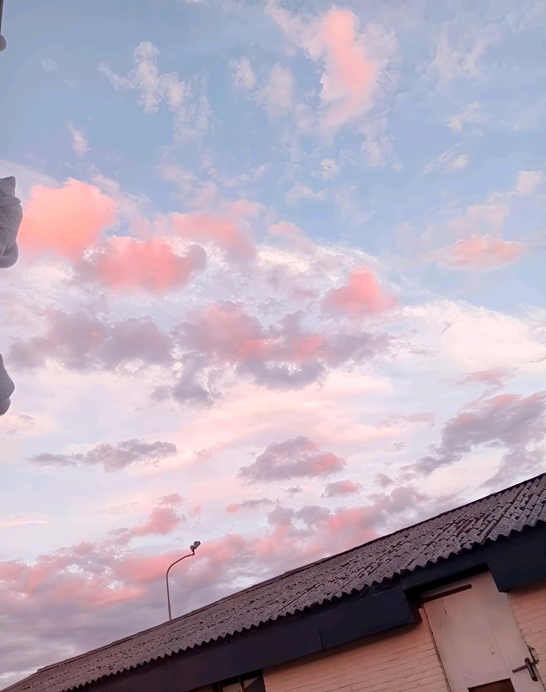 GIF uploaded by Krxszxnkx
