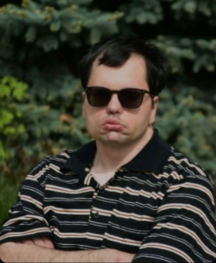 GIF tso los ntawm Piotr