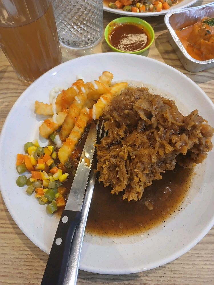 GIF uploaded by Revani