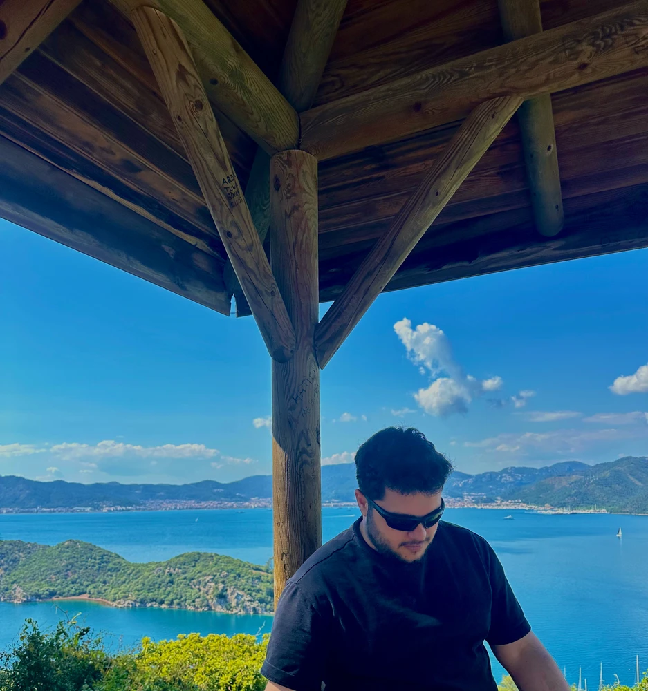 GIF uploaded by Ataberk
